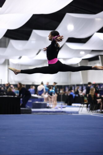 Maui gymnast earns spot at national championships